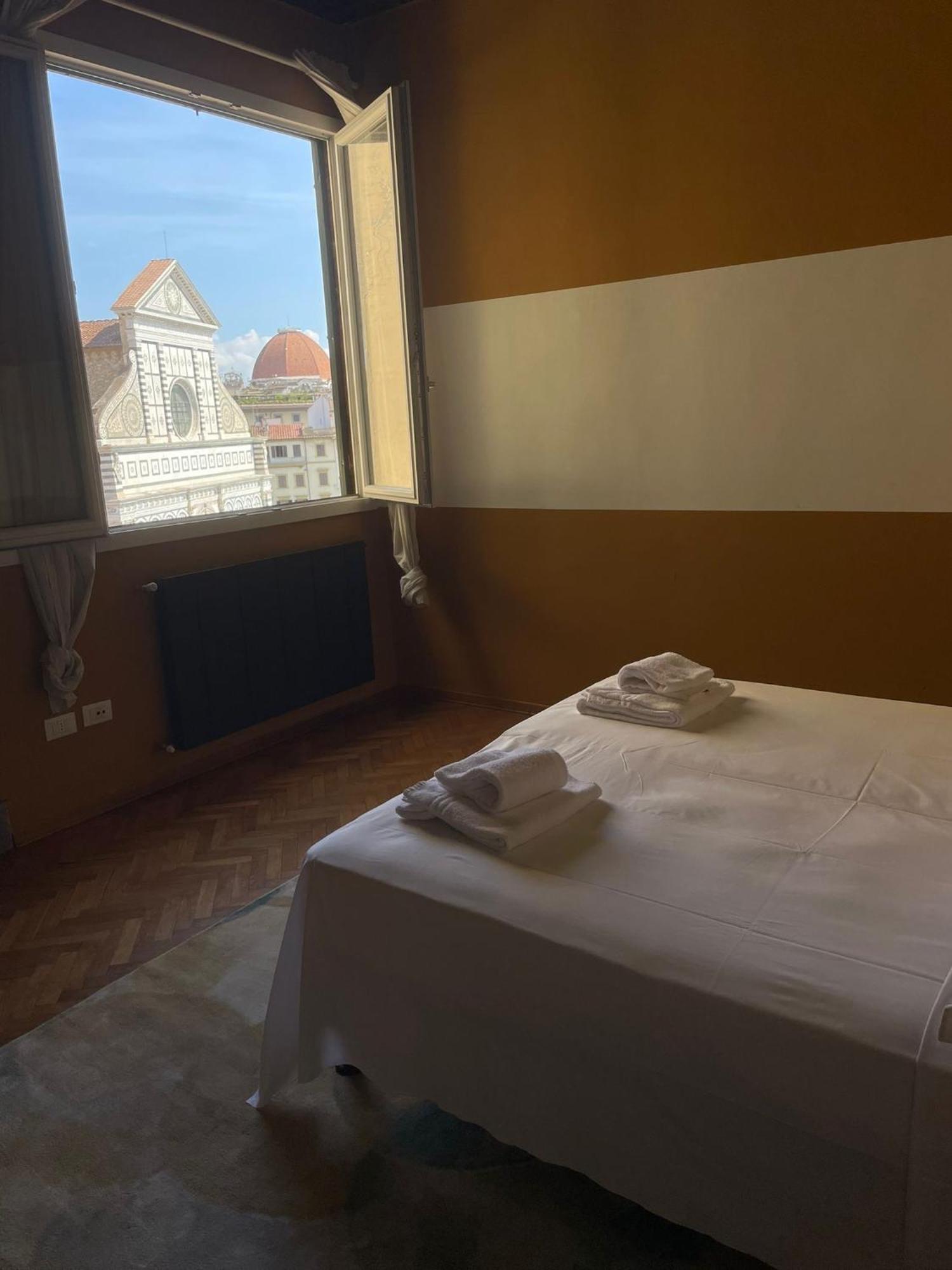 Casa Francis Hotel ฟลอเรนซ์ ภายนอก รูปภาพ